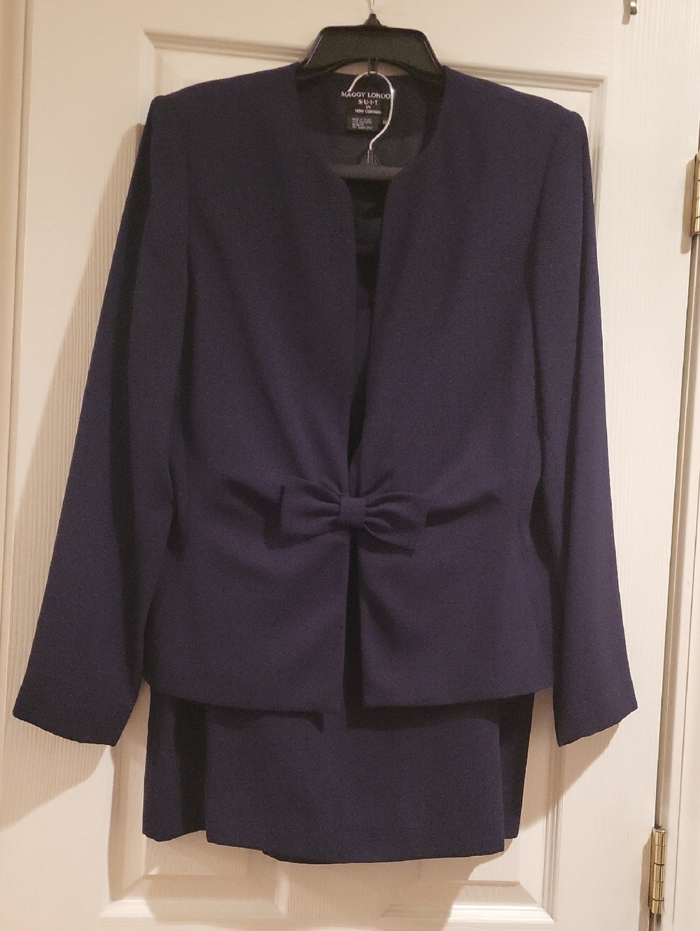 Maggy London S-U-I-T By Nina Leonard Navy Blue 2 Piece Suit Jacket And Skirt